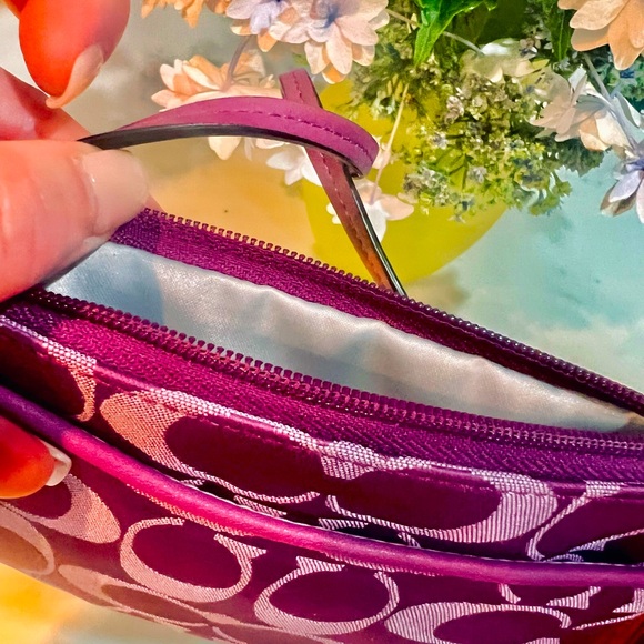 COACH Signature C Jacquard Wristlet with Leather Step and Trim in Purple - Picture 7 of 12